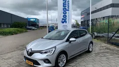 Grijs, metallic lak Gebruikt 2019 Renault Clio IV Zen Stationwagen | € 12.950 (Eerlijke prijs)