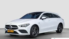 Wit Gebruikt 2021 Mercedes CLA250e Shooting Brake Premium Stationwagen | € 31.795 (Eerlijke prijs)