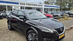 Zwart Gebruikt 2023 Nissan Qashqai Visia SUV | € 23.095 (Eerlijke prijs)