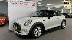 Wit Gebruikt 2016 Mini Cooper Business Hatchback | € 12.950 (Goede deal)