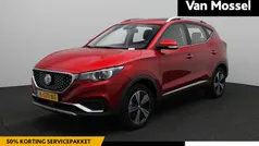 Rood Gebruikt 2021 MG ZS Luxury Sedan | € 16.995 (Eerlijke prijs)