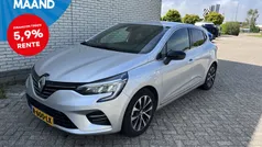 Grijs Gebruikt 2022 Renault Clio V Techno Hatchback | € 21.900 (Eerlijke prijs)