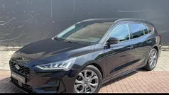 Zwart Gebruikt 2023 Ford Focus ST-Line X Stationwagen | € 26.945 (Eerlijke prijs)
