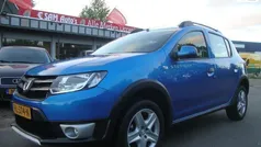 Blauw Gebruikt 2015 Dacia Sandero Lauréate Hatchback | € 6.450 (Goede deal)