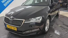 Zwart Gebruikt 2021 Skoda Superb Business Line Stationwagen | € 24.999 (Eerlijke prijs)