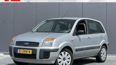 Grijs Gebruikt 2009 Ford Fusion Cool & Sound Edition MPV | € 1.748 (Eerlijke prijs)