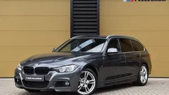 Grijs Gebruikt 2019 BMW 318 M Sport Stationwagen | € 20.950 (Eerlijke prijs)