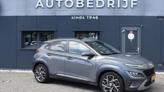 Grijs Gebruikt 2022 Hyundai Kona Premium SUV | € 26.950 (Eerlijke prijs)