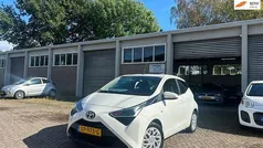 Gebruikt 2019 Toyota Aygo X-play Hatchback | € 9.275 (Eerlijke prijs)