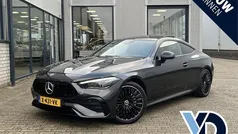 Grijs Gebruikt 2024 Mercedes 200 AMG line Coupé | € 59.740 (Eerlijke prijs)