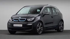 Zwart Gebruikt 2019 BMW i3 Basis Hatchback | € 18.440 (Eerlijke prijs)