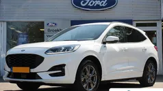Wit Gebruikt 2023 Ford Kuga ST-Line SUV | € 26.895 (Eerlijke prijs)