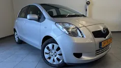 Grijs Gebruikt 2007 Toyota Yaris Hatchback | € 5.950 (Eerlijke prijs)
