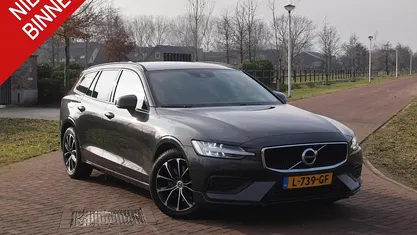 Occasion 2021 Volvo V60 Momentum Stationwagen | € 27.490 (Eerlijke prijs)
