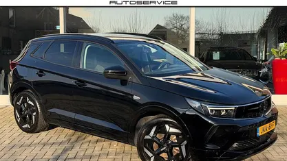 Zwart Occasion 2023 Opel Grandland X GSe SUV | € 26.249 (Eerlijke prijs)