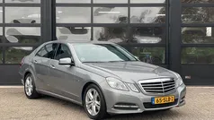 Grijs Gebruikt 2011 Mercedes E220 Avantgarde Sedan | € 12.950 (Eerlijke prijs)