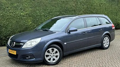 Grijs Occasion 2009 Opel Vectra Stationwagen | € 2.500 (Eerlijke prijs)