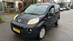 Zwart Occasion 2017 Peugeot Bipper MPV | € 3.999 (Eerlijke prijs)