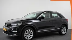 Gebruikt 2020 VW T-Roc Sport SUV | € 23.890 (Goede deal)