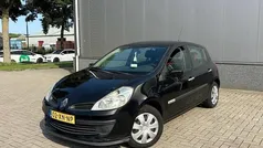 Zwart Gebruikt 2007 Renault Clio II Rip Curl Hatchback | € 2.250 (Eerlijke prijs)