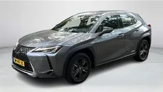 Grijs Gebruikt 2020 Lexus UX 250h Luxury Line SUV | € 28.890 (Goede deal)