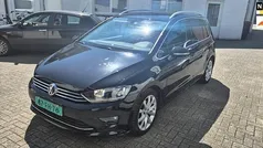 Zwart, metallic lak Gebruikt 2017 VW Golf Sportsvan Highline MPV | € 13.750 (Goede deal)