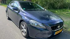 Gebruikt 2013 Volvo V40 Momentum Stationwagen | € 4.950 (Eerlijke prijs)