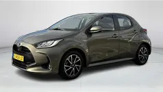 Gebruikt 2021 Toyota Yaris Hybrid Hatchback | € 20.445 (Eerlijke prijs)
