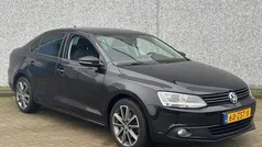 Zwart Gebruikt 2013 VW Jetta Comfortline Sedan | € 6.250 (Eerlijke prijs)