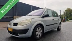 Grijs Gebruikt 2004 Renault Scénic II Basis MPV | € 1.650 (Eerlijke prijs)