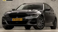 Grijs Gebruikt 2020 BMW 330e M Sport Stationwagen | € 31.445 (Eerlijke prijs)