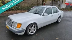 Gebruikt 1990 Mercedes E230 Sedan | € 3.499
