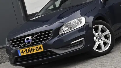 Occasion 2014 Volvo V60 Momentum Stationwagen | € 5.750 (Eerlijke prijs)