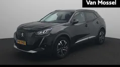 Zwart Gebruikt 2021 Peugeot 2008 Allure SUV | € 18.795 (Eerlijke prijs)