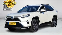 Pearl white parelmoer metallic 070 wit Gebruikt 2022 Toyota RAV4 Hybrid Style SUV | € 42.450 (Eerlijke prijs)