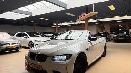 Wit Occasion 2012 BMW 330 Cabriolet Executive Cabriolet | € 10.950 (Eerlijke prijs)