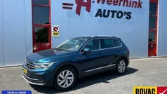 Blauw Gebruikt 2021 VW Tiguan Elegance SUV | € 30.950 (Goede deal)