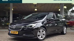 Zwart Gebruikt 2017 Opel Astra Edition Hatchback | € 12.990 (Eerlijke prijs)