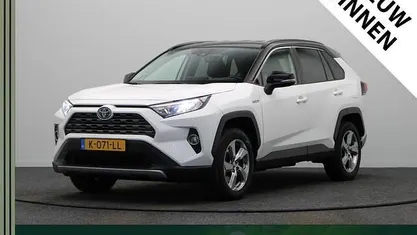 Wit Occasion 2021 Toyota RAV4 Business Edition SUV | € 34.745 (Eerlijke prijs)