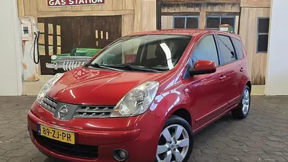 Rood Occasion 2008 Nissan Note Acenta MPV | € 3.495 (Eerlijke prijs)