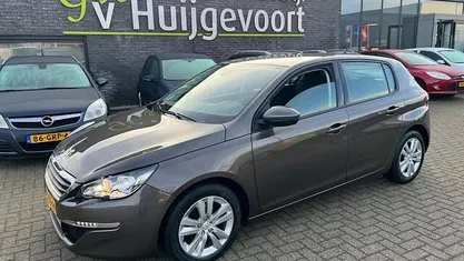 Occasion 2015 Peugeot 308 Active Hatchback | € 5.750 (Eerlijke prijs)