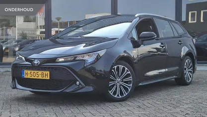 Zwart Gebruikt 2019 Toyota Corolla Stationwagen | € 22.450 (Eerlijke prijs)