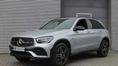 Zilver, metallic lak Gebruikt 2021 Mercedes GLC300 Business SUV | € 41.999 (Goede deal)