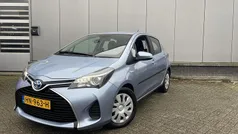 Gebruikt 2015 Toyota Yaris Hybrid Hatchback | € 11.400 (Eerlijke prijs)
