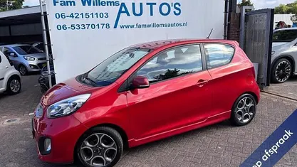Rood, metallic lak Gebruikt 2012 Kia Picanto Comfort Hatchback | € 4.499 (Eerlijke prijs)