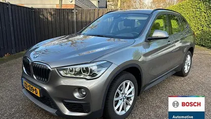 Grijs Gebruikt 2019 BMW X1 Executive SUV | € 15.990 (Eerlijke prijs)