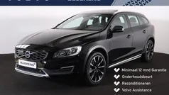 Zwart Gebruikt 2017 Volvo V60 CC Stationwagen | € 27.900 (Super prijs)