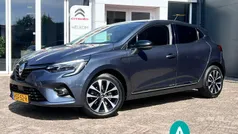 Grijs Gebruikt 2021 Renault Clio V Intens Hatchback | € 18.450 (Eerlijke prijs)