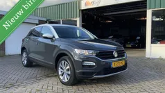 Grijs Gebruikt 2019 VW T-Roc SUV | € 20.750 (Eerlijke prijs)