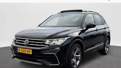 Zwart Occasion 2021 VW Tiguan R-line SUV | € 27.500 (Eerlijke prijs)